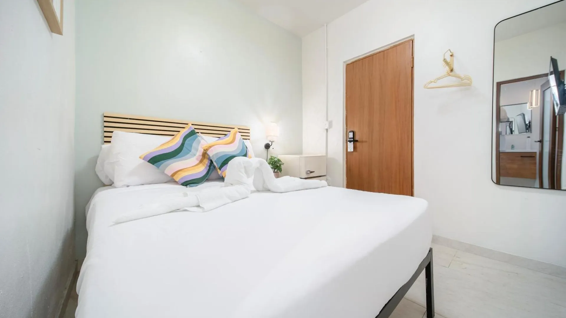 Room 3 Vibrant Walkable Hub In Santurce 圣胡安